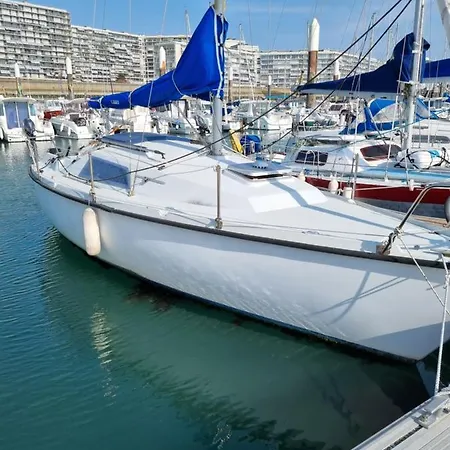 Voilier Au Soleil Levant Båthotell Le Havre