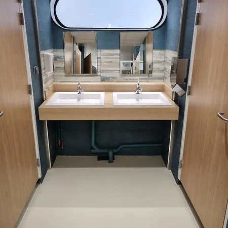 보트호텔 Voilier Au Soleil Levant *