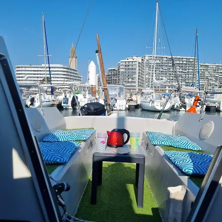 Voilier Au Soleil Levant